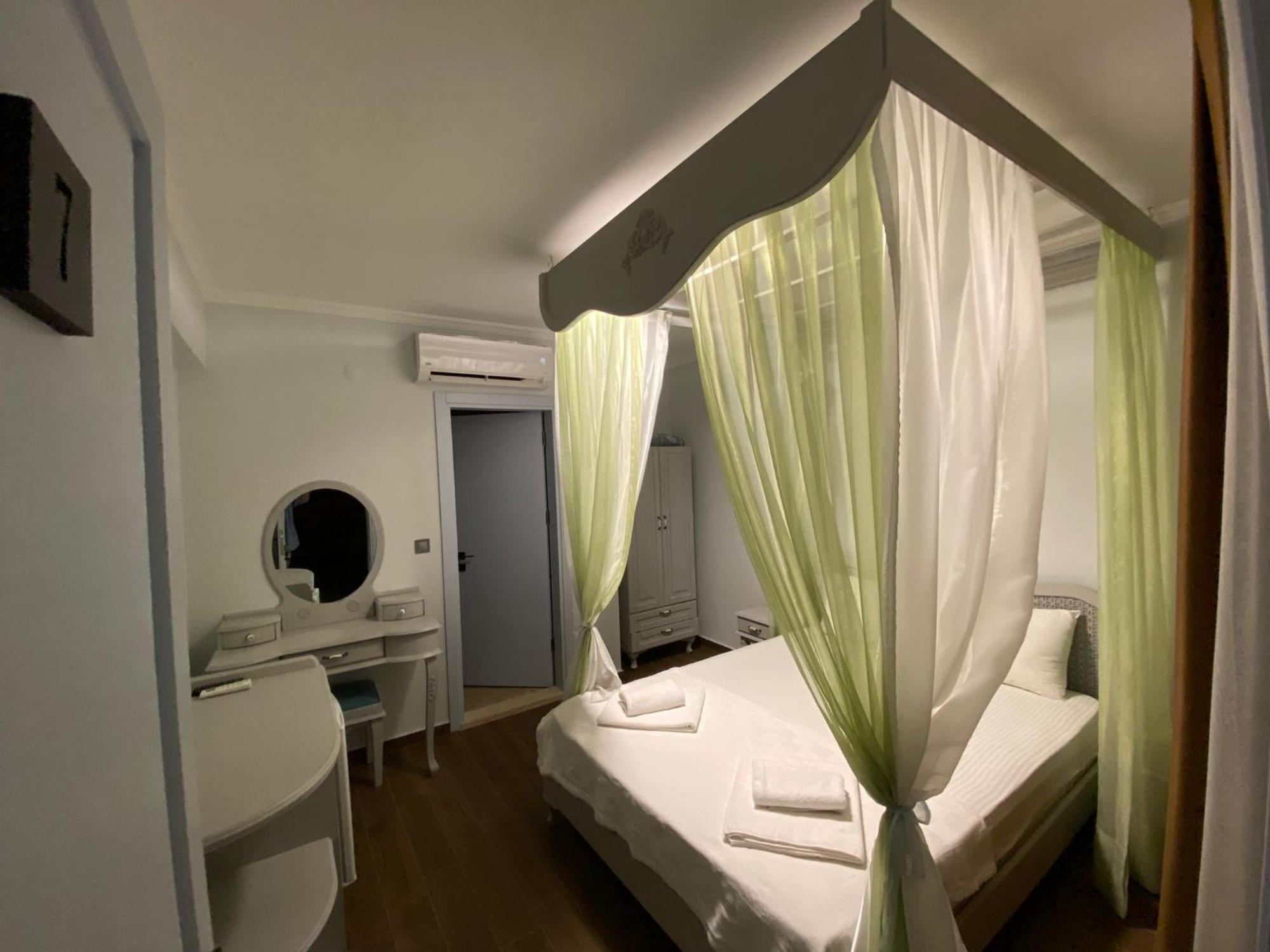 Bed and Breakfast Mara Koeyici Çeşme Exterior foto