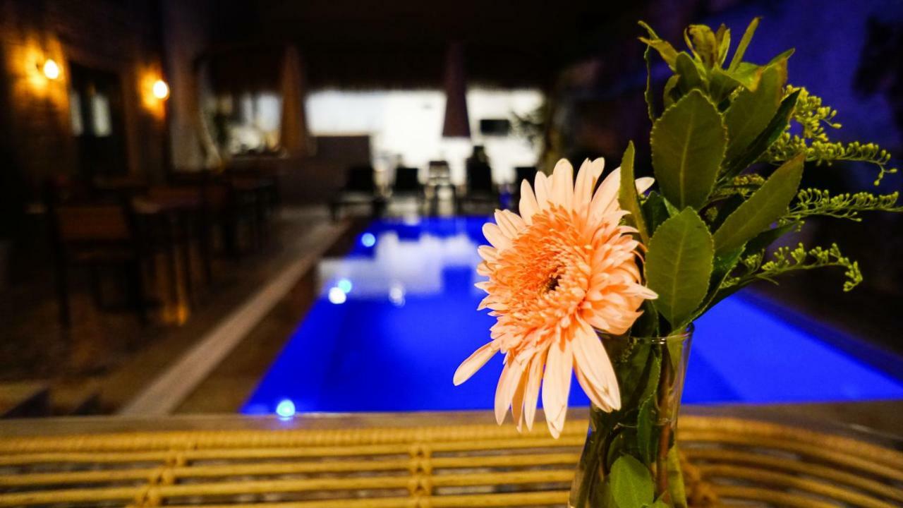 Bed and Breakfast Mara Koeyici Çeşme Exterior foto